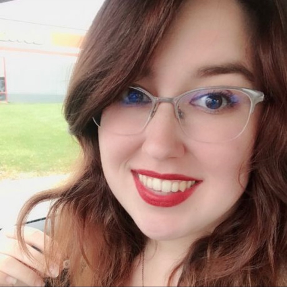 Meet your Posher, Abby